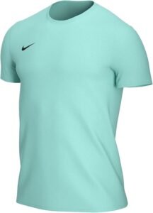 Lee más sobre el artículo <a href="https://amazon.es/dp/B07WC5S2YX?tag=techbeautydeals-21" target="_blank">Camiseta corta Nike, diseño cómodo, transpirante, ideal para deportes.</a>