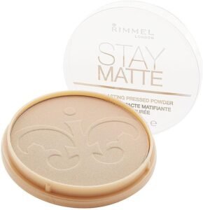 Lee más sobre el artículo <a href="https://amazon.es/dp/B07GNW4QKS?tag=techbeautydeals-21" target="_blank">Resume el contenido de Rimmel London Stay Matte Poudre Compacte 006 Warm Beige en español y en sólo 10 palabras</a>