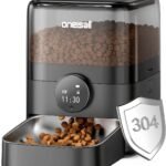 Lee más sobre el artículo <a href="https://amazon.es/dp/B0DQKDGFTM?tag=techbeautydeals-21" target="_blank">Resume el contenido de oneisall Automatic Cat Feeder 3L with 304 Stainless Steel Bowl, 1-6 Meals a Day, Dry Food Dispenser for Cats/Dogs, with Programmable Timer en español y en sólo 10 palabras</a>
