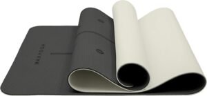 Lee más sobre el artículo <a href="https://amazon.es/dp/B07PTSYBZK?tag=techbeautydeals-21" target="_blank">Resume el contenido de MaxDirect Yoga Mat with Alignment and Marking System – Non-Slip and Lightweight TPE Eco-Friendly Material – Ideal Size 183cm x 61cm x 6mm en español y en sólo 10 palabras</a>