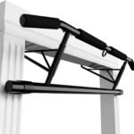 Lee más sobre el artículo <a href="https://amazon.es/dp/B07GZD6DVQ?tag=techbeautydeals-21" target="_blank">Resume el contenido de Chin Up Door Bar with Padded Handles Foldable for Home Gym No Screws/No Drilling en español y en sólo 10 palabras</a>