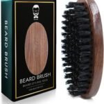 Lee más sobre el artículo <a href="https://amazon.es/dp/B0DD7G5CN2?tag=techbeautydeals-21" target="_blank">Resume el contenido de Sakkal Boar Bristle Beard Brush | Anti-Static Brush for Men | Ideal for a Smooth and Well-Cared Beard | Compact and Durable Design for Daily Use en español y en sólo 10 palabras</a>