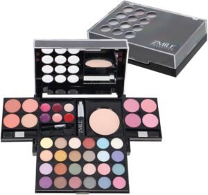 Lee más sobre el artículo <a href="https://amazon.es/dp/B0B6GCJWZX?tag=techbeautydeals-21" target="_blank">Resume el contenido de ZMILE Cosmetics – Makeup Palette, All You Need To Go, Vegan Cosmetics Multicolor en español y en sólo 10 palabras</a>