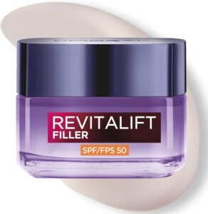 Lee más sobre el artículo <a href="https://amazon.es/dp/B094TYNC9T?tag=techbeautydeals-21" target="_blank">Resume el contenido de L’Oréal Paris Revitalift Filler Day Cream with SPF 50 Sun Protection, Anti-Aging and Anti-Wrinkle, with Hyaluronic Acid, Inspired by Korean Cosmetics, Non-Greasy Finish, 50 ml en español y en sólo 10 palabras</a>
