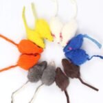 Lee más sobre el artículo <a href="https://amazon.es/dp/B088WQC7KS?tag=techbeautydeals-21" target="_blank">Resume el contenido de Cat Toys, 12 Pieces Cat Interactive Toy, Mouse Cat Toy, Catnip Toys with Bells Catnip for Cats, Plush Mice Multicolor en español y en sólo 10 palabras</a>