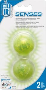 Lee más sobre el artículo <a href="https://amazon.es/dp/B0057XF9R4?tag=techbeautydeals-21" target="_blank">Resume el contenido de Catit Design Senses Light-Up Ball, 2-Pack en español y en sólo 10 palabras</a>