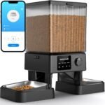 Lee más sobre el artículo <a href="https://amazon.es/dp/B0C772HY4X?tag=techbeautydeals-21" target="_blank">Resume el contenido de oneisall 5L Automatic Cat Feeder 2 Bowls, 5G/2.4G WiFi Smart Food Machine for Cats/Dogs, Easy Operation with App Control, with 2 Stainless Steel Bowls, Voice Recorder en español y en sólo 10 palabras</a>