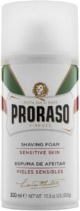 Lee más sobre el artículo <a href="https://amazon.es/dp/B008654MB4?tag=techbeautydeals-21" target="_blank">Resume el contenido de Proraso Shaving Foam, 300 ml, Shaving Cream Protects Sensitive Skin, Nourishing Shaving Gel with Oatmeal and Green Tea Extracts, White en español y en sólo 10 palabras</a>