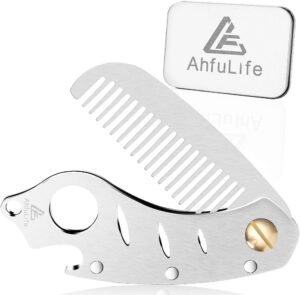 Lee más sobre el artículo <a href="https://amazon.es/dp/B089W594D2?tag=techbeautydeals-21" target="_blank">Resume el contenido de AhfuLife Multifunctional Pocket Comb for Beard and Hair Stainless Steel Folding Anti-Static with Bottle Opener for Keychain en español y en sólo 10 palabras</a>