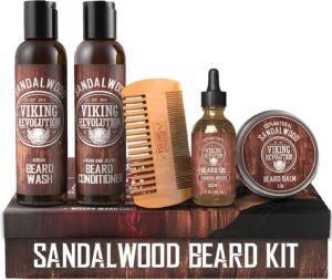 Lee más sobre el artículo <a href="https://amazon.es/dp/B07NRR2T4J?tag=techbeautydeals-21" target="_blank">Resume el contenido de Viking Revolution – Beard Kit – Softens, Smoothes and Soothes Itchiness – Includes Wash, Conditioner, Oil, Balm and Comb – Sandalwood – Gift Man en español y en sólo 10 palabras</a>