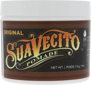 Lee más sobre el artículo <a href="https://amazon.es/dp/B0065JCV84?tag=techbeautydeals-21" target="_blank">Resume el contenido de Suavecito Pomade Original Hold, Medium Grip Hair Pomade for Men, Medium Shine Water-Based Wax, Easy to Wash, Durable Grip for All Hair Styles, 4oz/113g en español y en sólo 10 palabras</a>