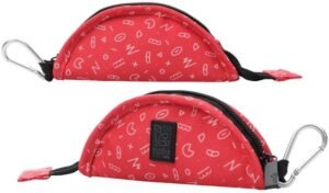 Lee más sobre el artículo <a href="https://amazon.es/dp/B0DGGRZC7K?tag=techbeautydeals-21" target="_blank">Resume el contenido de TOTTO – Portable Dog Drinker, Vito Model, Capacity 3.79 L, Measures 15 x 10 cm, with Carabiner to Grip the Leash, Foldable with Zip, Durable, Easy to Wash, Red Kamm Print en español y en sólo 10 palabras</a>