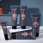 Lee más sobre el artículo <a href="https://amazon.es/dp/B0DJQS1J8H?tag=techbeautydeals-21" target="_blank">Resume el contenido de QUIYUM Men’s Skin Care Kit, Facial Care Kit, Face Moisturizing Kit, 5 Pieces with Cleanser, Eye Cream, Facial Scrub and Face Cream en español y en sólo 10 palabras</a>