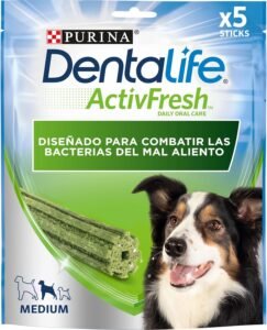 Lee más sobre el artículo <a href="https://amazon.es/dp/B09RQVN33G?tag=techbeautydeals-21" target="_blank">Resume el contenido de Purina Dentalife Activfresh Medium, Dental Snack, Bad Breath Treat, Medium Dogs, 6 Bags of 5 Sticks – 30 Sticks en español y en sólo 10 palabras</a>