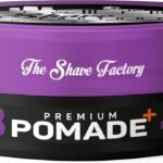 Lee más sobre el artículo <a href="https://amazon.es/dp/B09L4TR1SL?tag=techbeautydeals-21" target="_blank">Resume el contenido de The Shave Factory Premium Pomade 150ml 03 Fauxhawk Extravaganza with Extra Shine Inca Inchi Extra Hold en español y en sólo 10 palabras</a>